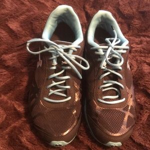 Women's Under Armour Reign Running Shoes Size8
